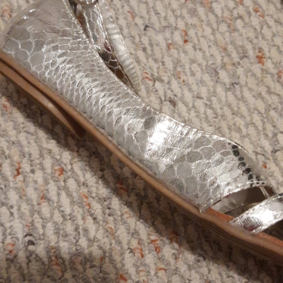 💞 Chinese Laundry sandals - Picture 7 of 8